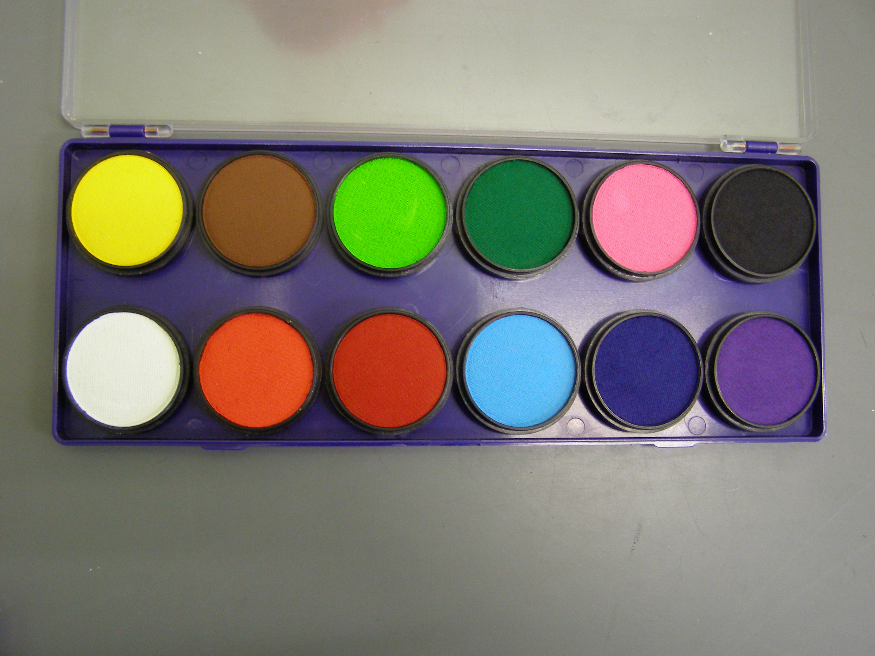 Diamond FX Essentials 12 col 10ml palette